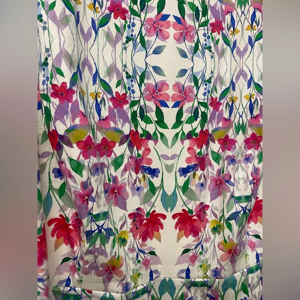 Talbots Floral Kaleidoscope Print Dress With Belt Size 8 - Picture 2 of 7